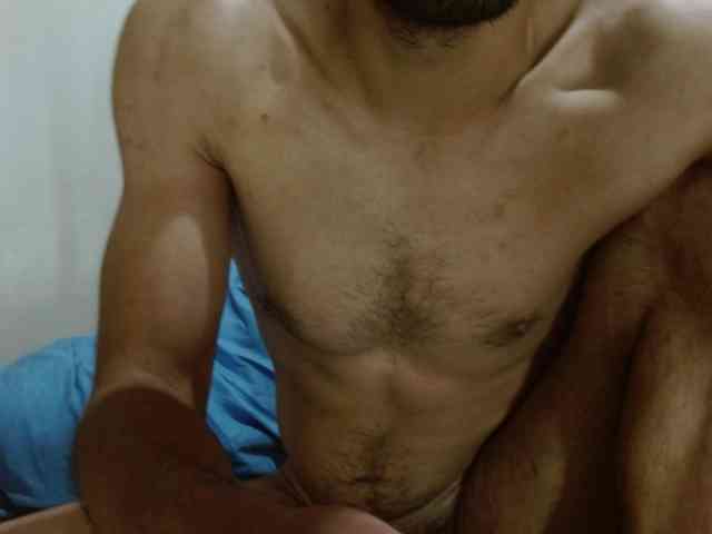 johanylatino johanylatino