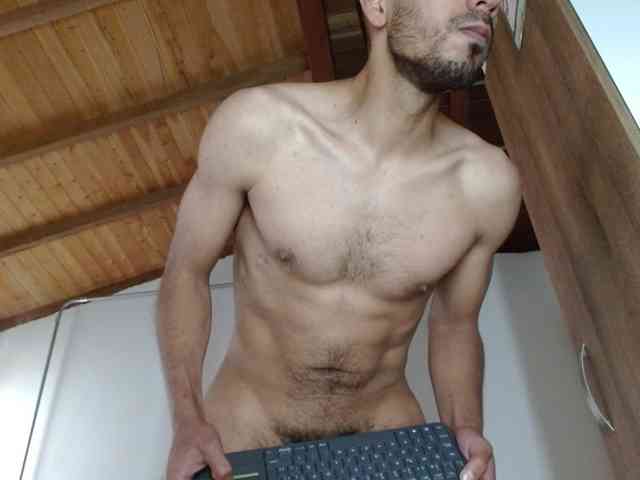 johanylatino