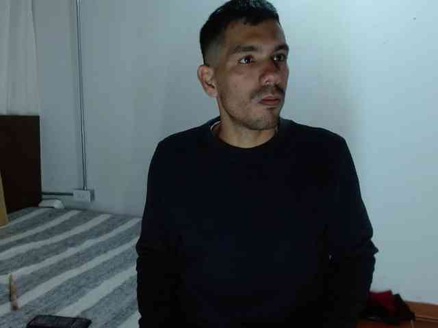 johanylatino