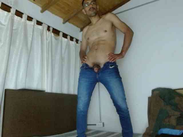 johanylatino
