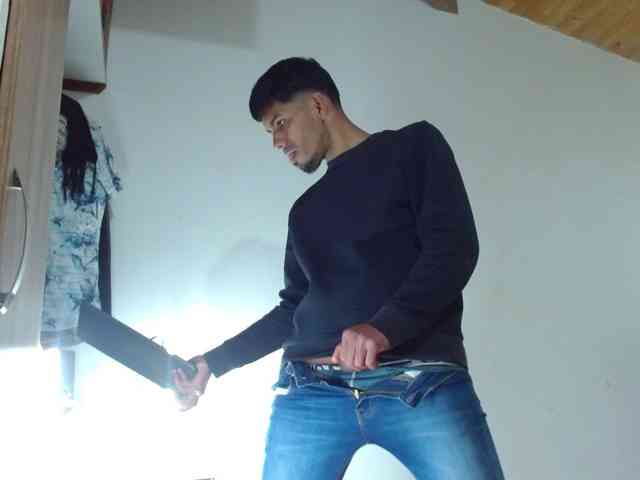 johanylatino