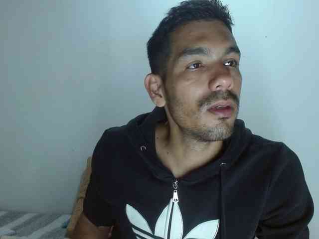 johanylatino Sex Cam Show