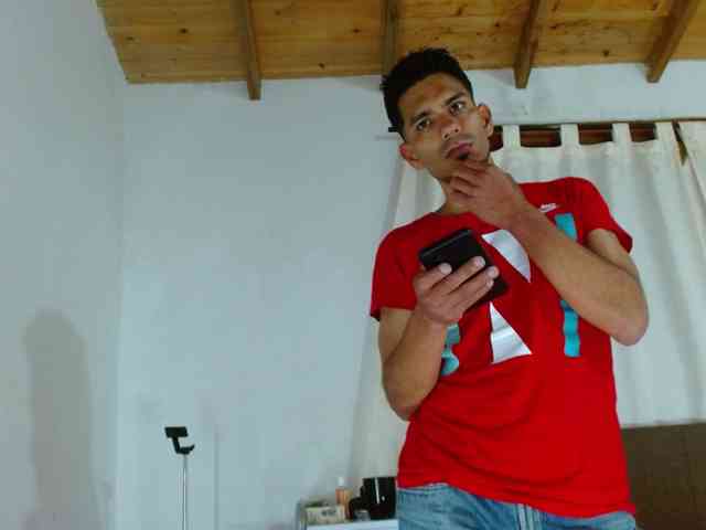 Johanylatino