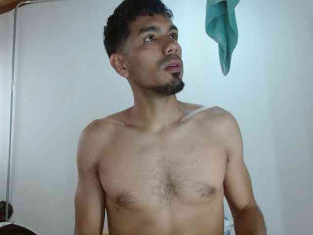 johanylatino