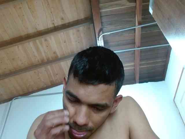johanylatino Sex Cam Show