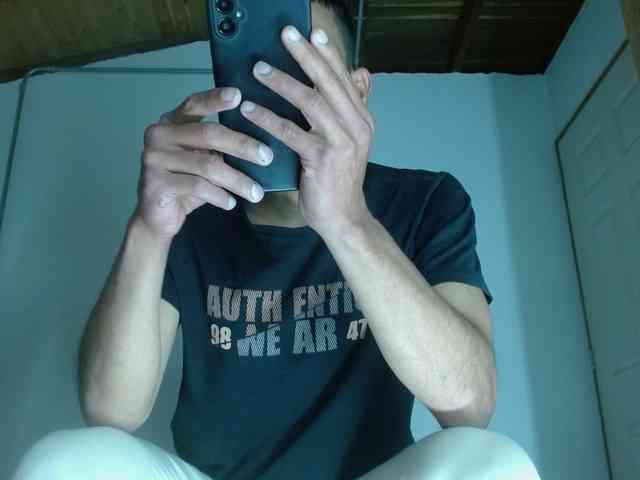 johanylatino Sex Cam Show