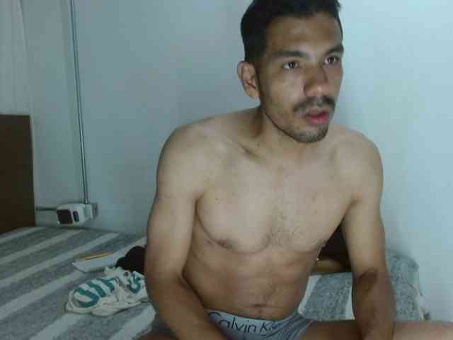 johanylatino Sex Cam Show