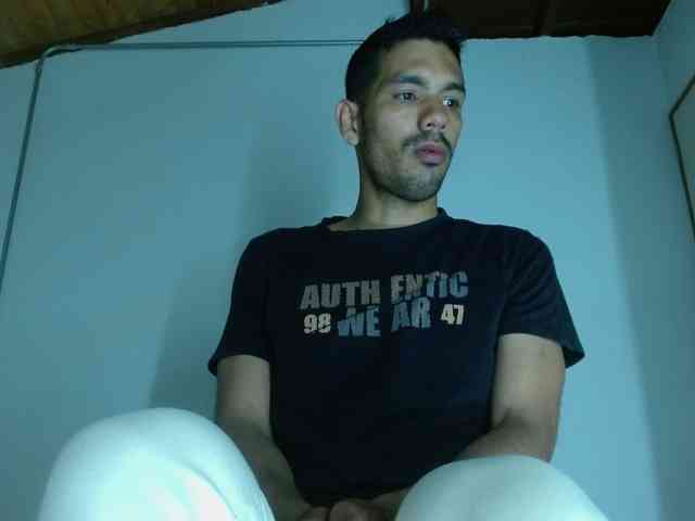 johanylatino Sex Cam Show