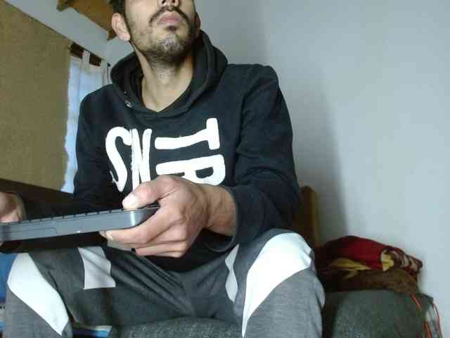 johanylatino