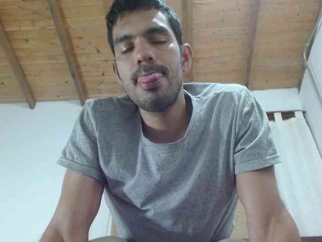 johanylatino