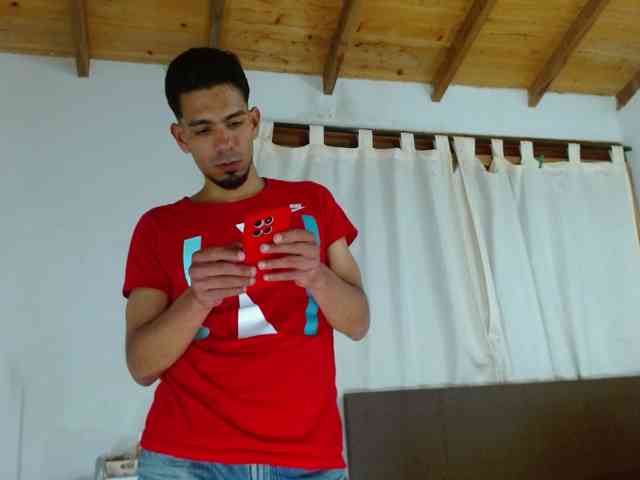 Johanylatino