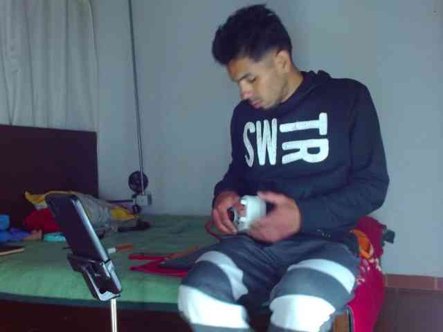 Johanylatino