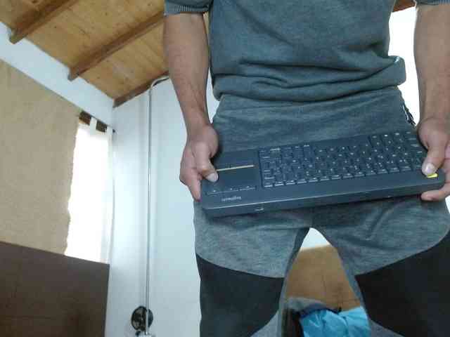 johanylatino