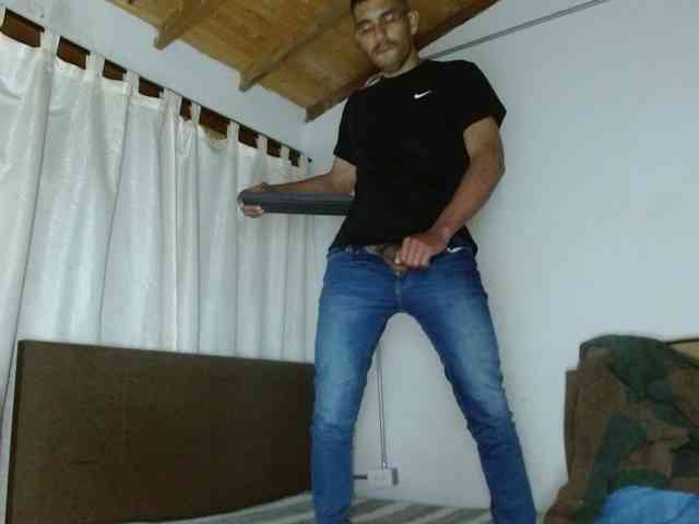 johanylatino