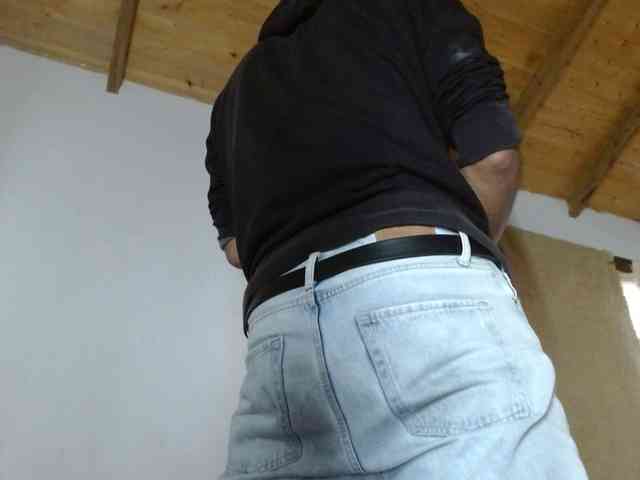 johanylatino Sex Cam Show