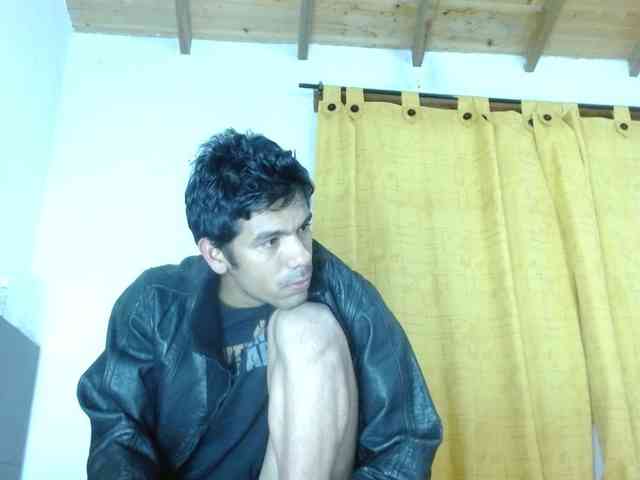 johanylatino