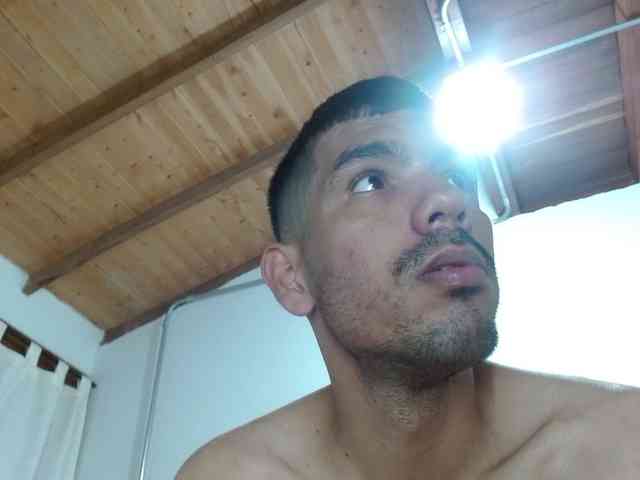johanylatino