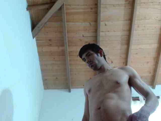 Johanylatino