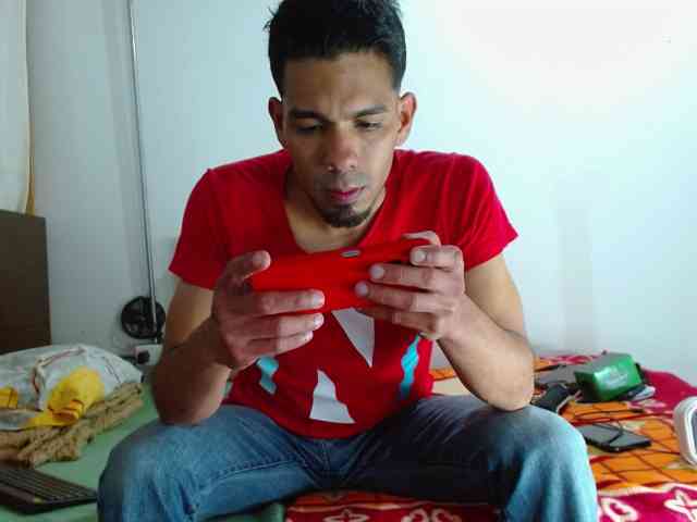 Johanylatino