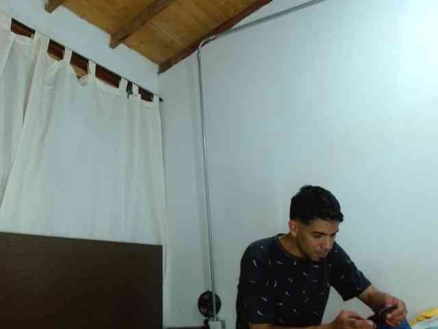 johanylatino