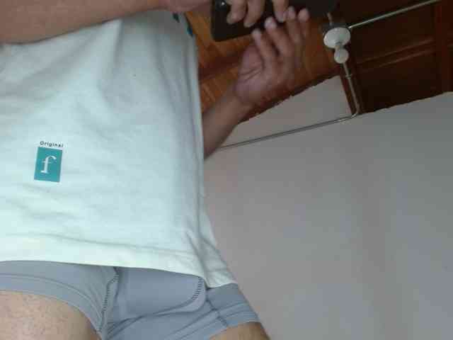 johanylatino Sex Cam Show
