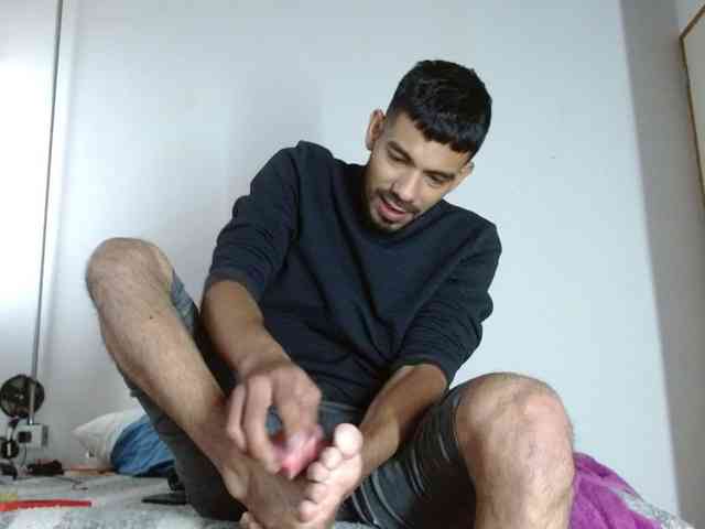 johanylatino johanylatino