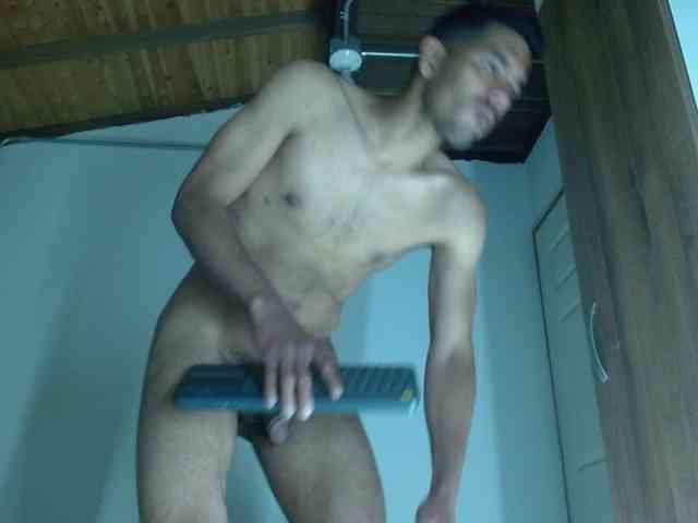 johanylatino Sex Cam Show
