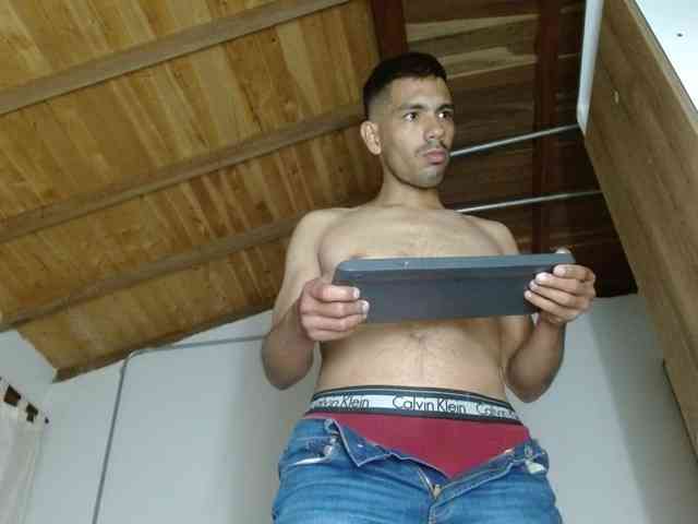 Johanylatino