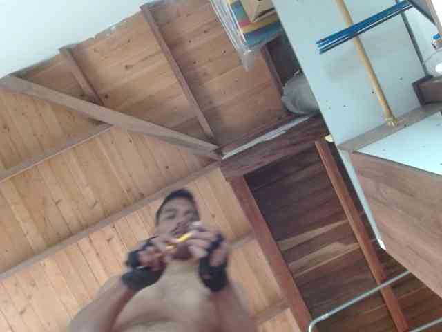 johanylatino Sex Cam Show