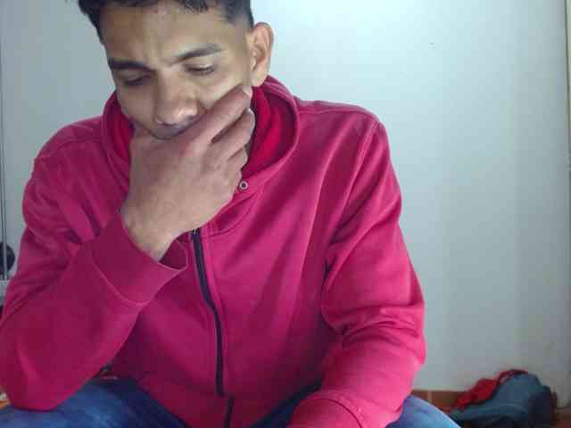 johanylatino