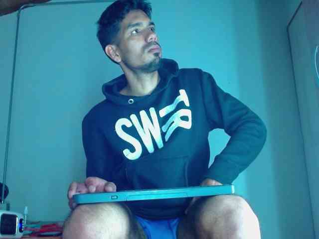 johanylatino johanylatino