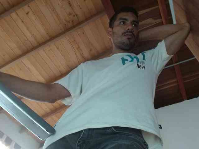 johanylatino Sex Cam Show