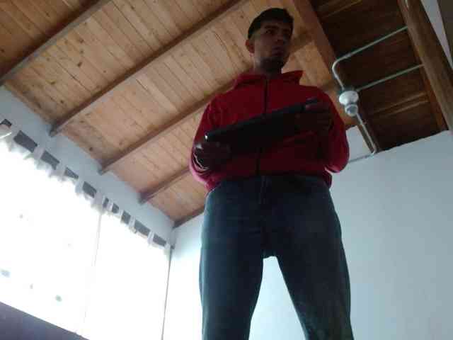 johanylatino