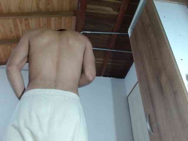 Johanylatino