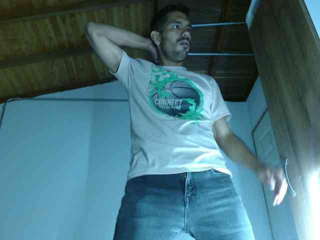 johanylatino Sex Cam Show