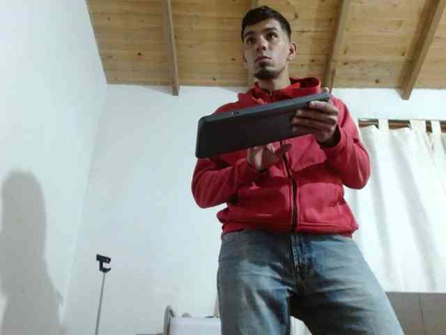 Johanylatino