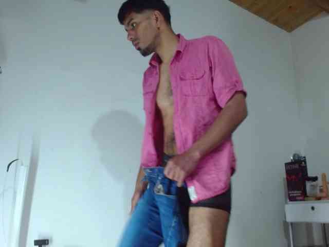 johanylatino