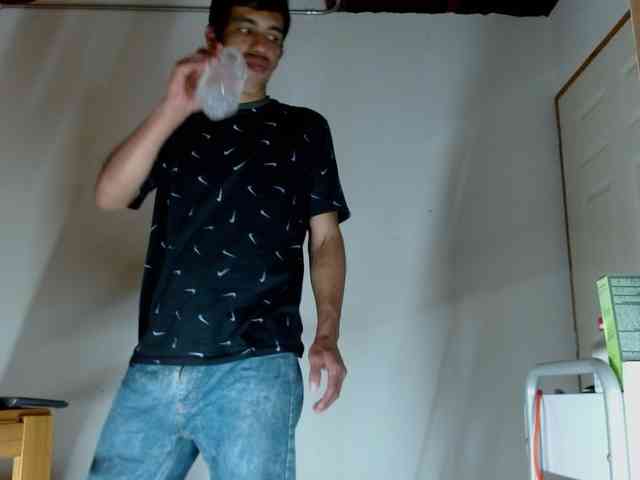 johanylatino johanylatino