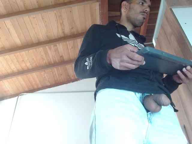 johanylatino Sex Cam Show