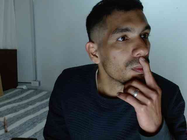johanylatino