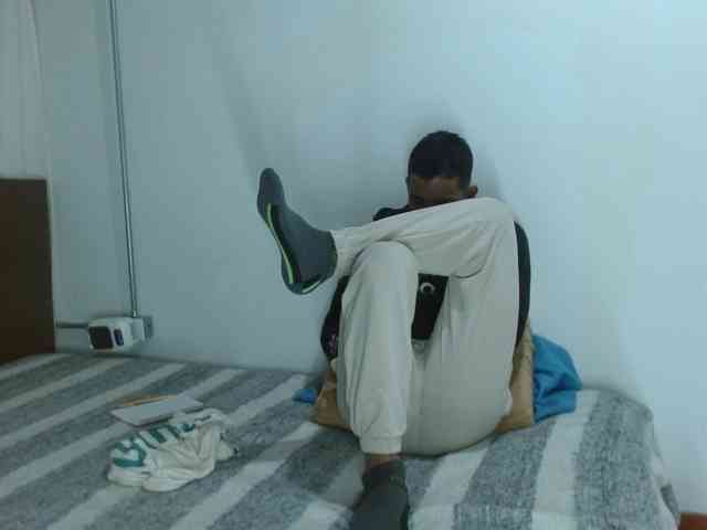 johanylatino Sex Cam Show