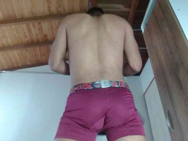 johanylatino Sex Cam Show