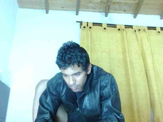 johanylatino johanylatino
