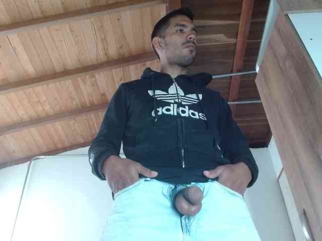 johanylatino Sex Cam Show