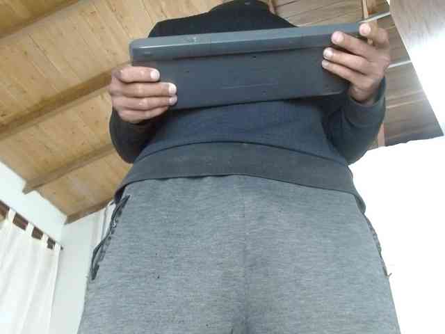 johanylatino Sex Cam Show