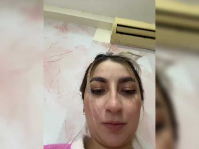 Erin- live cam on BongaCams