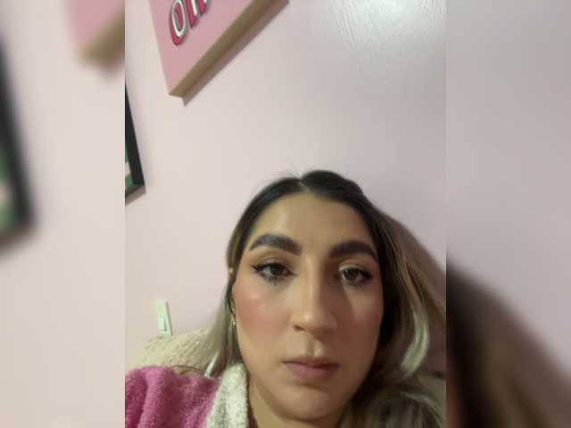Erin- live cam on BongaCams