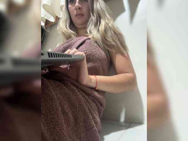 erin- webcam