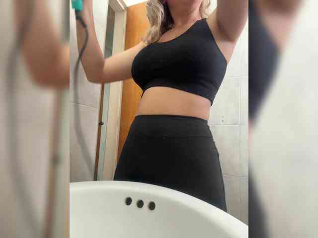 erin- webcam