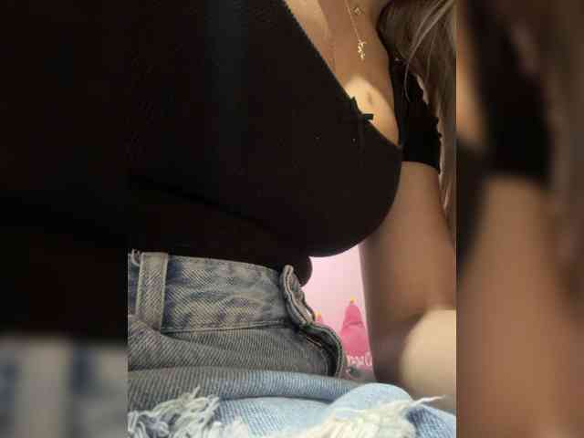 erin- webcam